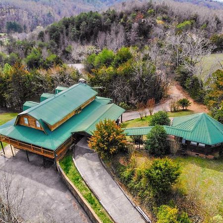 Smoky Bear Lodge With Guest House, Hot Tub, 1089 Free Tickets Each Paid Day, Dollywood And More سيفيرفيل المظهر الخارجي الصورة