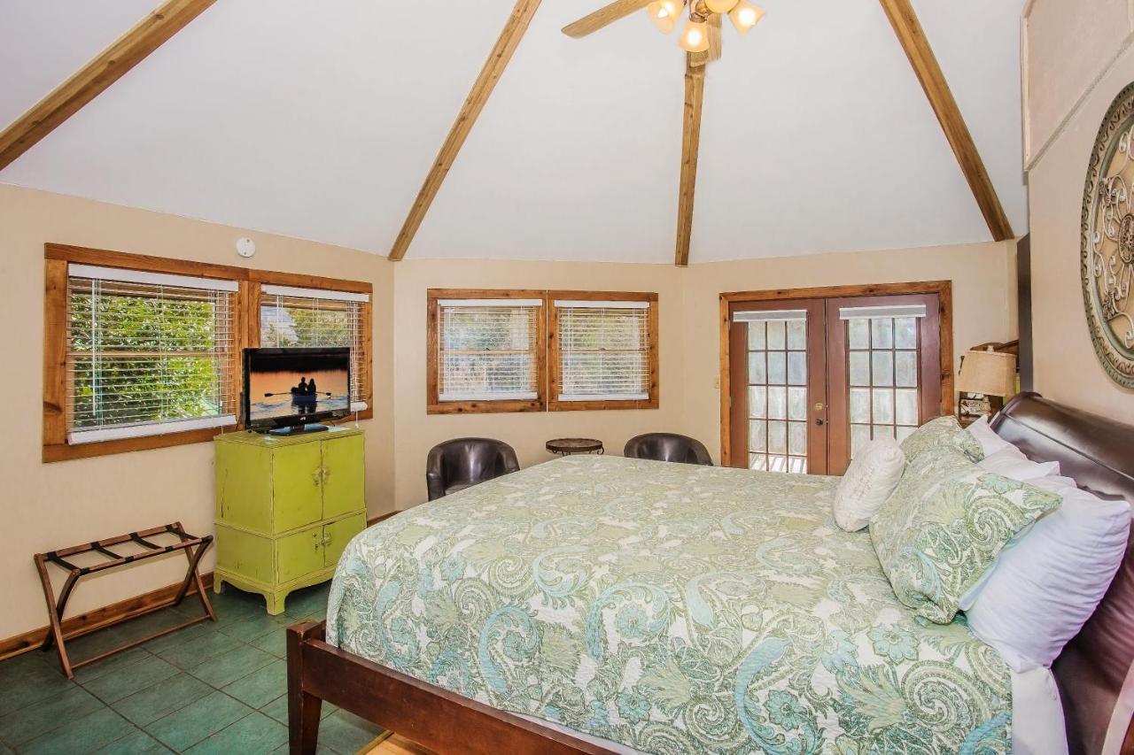 Smoky Bear Lodge With Guest House, Hot Tub, 1089 Free Tickets Each Paid Day, Dollywood And More سيفيرفيل المظهر الخارجي الصورة